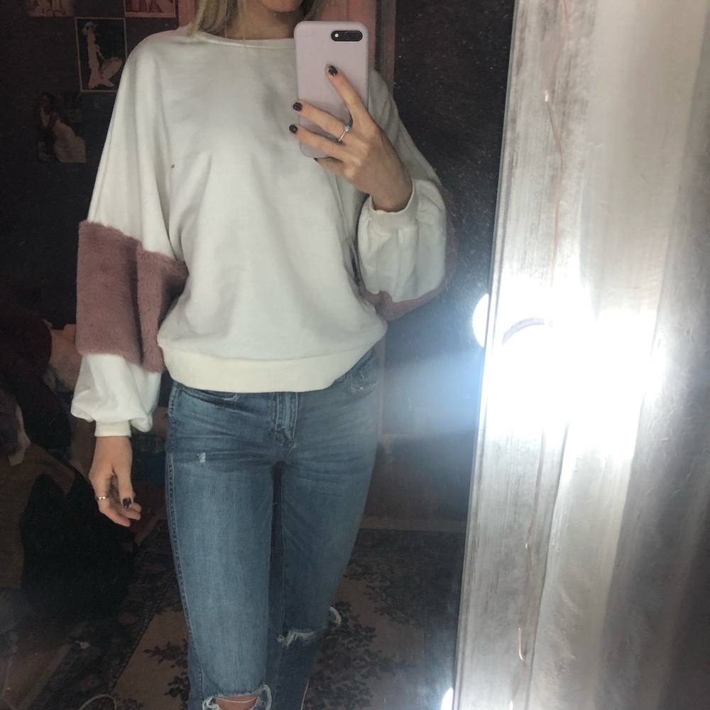 Crew neck faux fur sweater